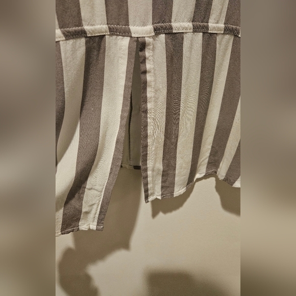 GIRL CRAZY VINTAGE BOYFRIEND SLEEVELESS BUTTON-DOWN TOP SIZE SMALL - Picture 12 of 12